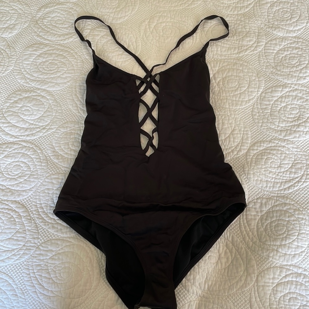out from under UO lace up from bathing suit criss cross straps size S